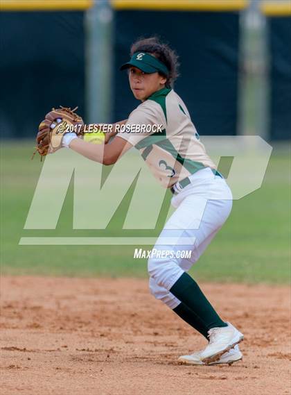 Thumbnail 1 in La Vernia @ Canyon Lake (UIL 4A Bi-district playoffs) photogallery.