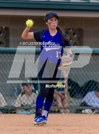 Thumbnail 2 in La Vernia @ Canyon Lake (UIL 4A Bi-district playoffs) photogallery.
