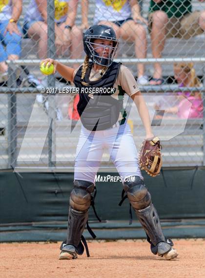 Thumbnail 2 in La Vernia @ Canyon Lake (UIL 4A Bi-district playoffs) photogallery.