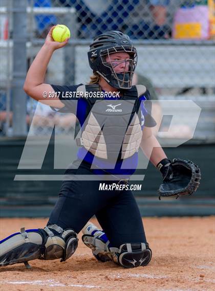 Thumbnail 1 in La Vernia @ Canyon Lake (UIL 4A Bi-district playoffs) photogallery.