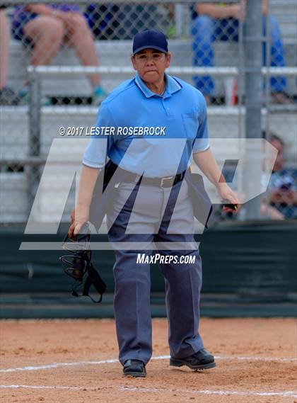 Thumbnail 2 in La Vernia @ Canyon Lake (UIL 4A Bi-district playoffs) photogallery.