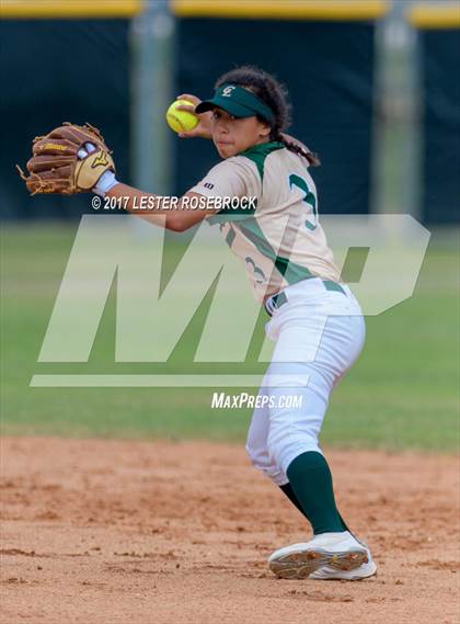 Thumbnail 2 in La Vernia @ Canyon Lake (UIL 4A Bi-district playoffs) photogallery.