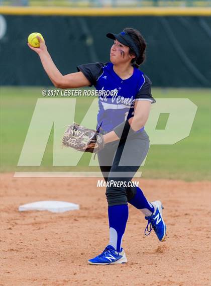 Thumbnail 3 in La Vernia @ Canyon Lake (UIL 4A Bi-district playoffs) photogallery.