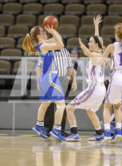 Thumbnail 2 in Newport Central Catholic vs Conner (Ninth Region) photogallery.