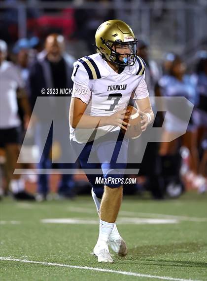 Thumbnail 2 in Franklin vs. Carson photogallery.