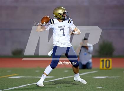 Thumbnail 2 in Franklin vs. Carson photogallery.