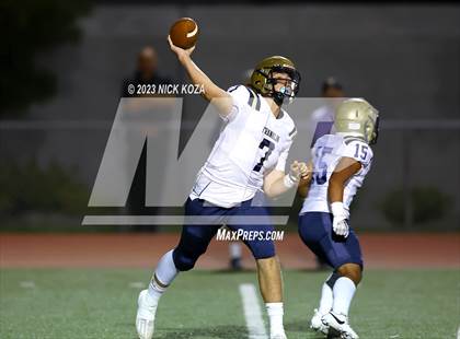 Thumbnail 2 in Franklin vs. Carson photogallery.