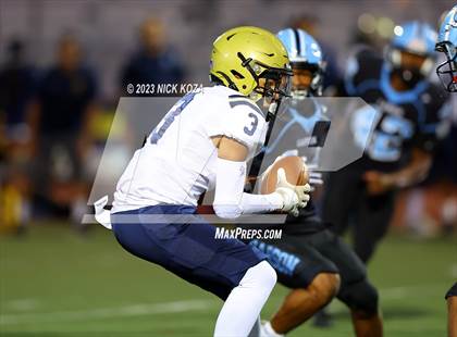 Thumbnail 1 in Franklin vs. Carson photogallery.