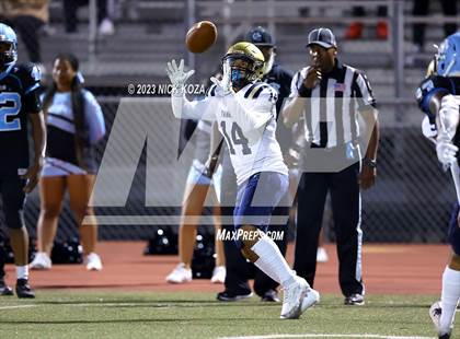 Thumbnail 1 in Franklin vs. Carson photogallery.