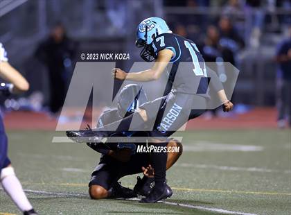 Thumbnail 1 in Franklin vs. Carson photogallery.