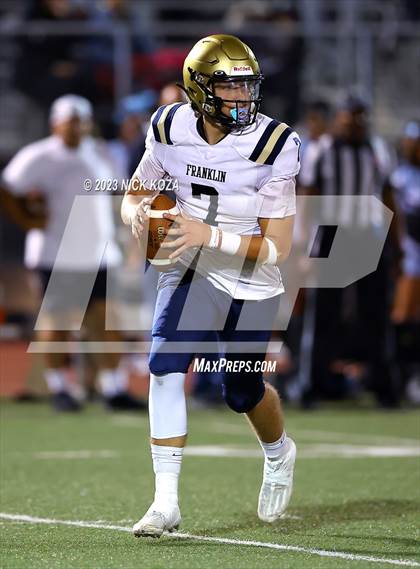Thumbnail 3 in Franklin vs. Carson photogallery.