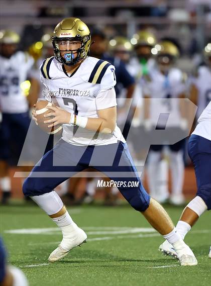 Thumbnail 1 in Franklin vs. Carson photogallery.