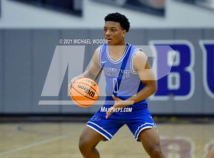Thumbnail 2 in Bentonville vs. Bryant (AAA 6A Second Round Playoff) photogallery.