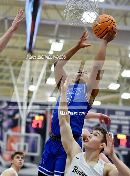 Thumbnail 3 in Bentonville vs. Bryant (AAA 6A Second Round Playoff) photogallery.
