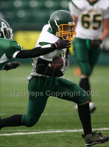 Thumbnail 1 in Alexander vs. Avon (Section 5 Class DD Semifinal) photogallery.