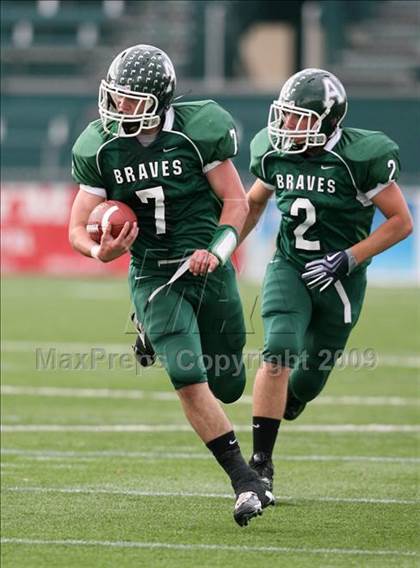 Thumbnail 1 in Alexander vs. Avon (Section 5 Class DD Semifinal) photogallery.