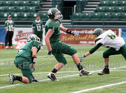 Thumbnail 2 in Alexander vs. Avon (Section 5 Class DD Semifinal) photogallery.