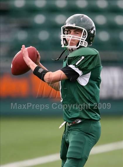 Thumbnail 3 in Alexander vs. Avon (Section 5 Class DD Semifinal) photogallery.