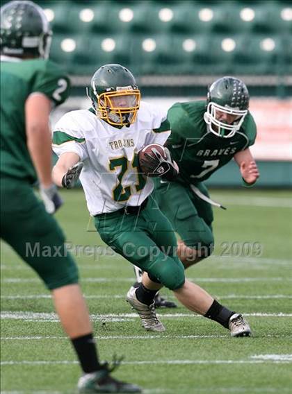 Thumbnail 3 in Alexander vs. Avon (Section 5 Class DD Semifinal) photogallery.