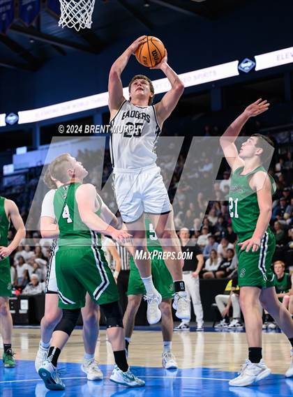 Thumbnail 2 in Limon vs. Sanford (CHSAA 2A Final) photogallery.