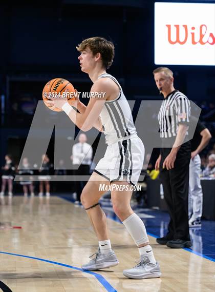 Thumbnail 2 in Limon vs. Sanford (CHSAA 2A Final) photogallery.