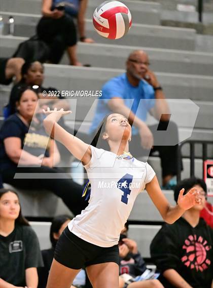 Thumbnail 3 in San Marcos vs Bonita Vista (Sweetwater JV Tournament) photogallery.