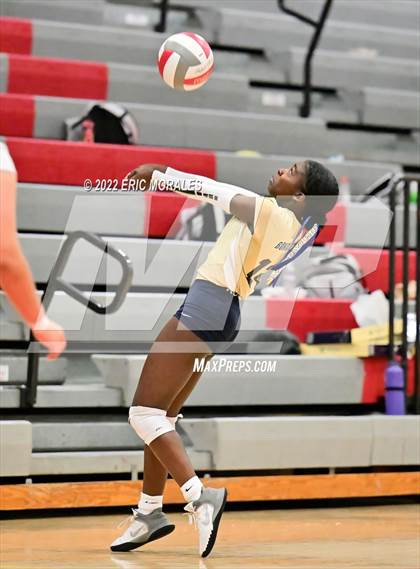 Thumbnail 2 in San Marcos vs Bonita Vista (Sweetwater JV Tournament) photogallery.