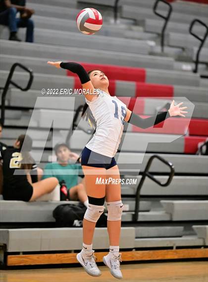 Thumbnail 3 in San Marcos vs Bonita Vista (Sweetwater JV Tournament) photogallery.