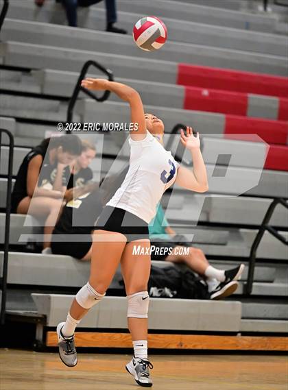 Thumbnail 1 in San Marcos vs Bonita Vista (Sweetwater JV Tournament) photogallery.