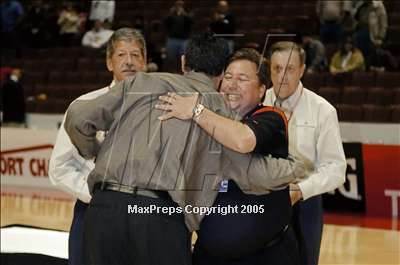 Thumbnail 2 in Hart vs Etwanda (Sec. I-AA Final)#2 photogallery.