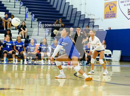 Thumbnail 3 in Bonita @ San Dimas photogallery.