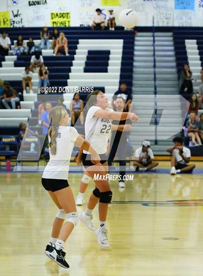 Thumbnail 2 in Bonita @ San Dimas photogallery.
