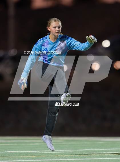 Thumbnail 1 in Moapa Valley vs Virgin Valley (NIAA 3A Semifinals) photogallery.