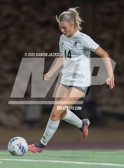 Thumbnail 2 in Moapa Valley vs Virgin Valley (NIAA 3A Semifinals) photogallery.