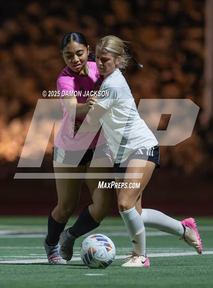 Thumbnail 1 in Moapa Valley vs Virgin Valley (NIAA 3A Semifinals) photogallery.