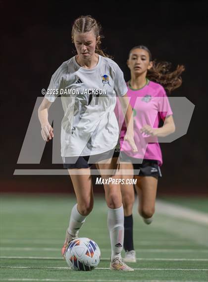 Thumbnail 1 in Moapa Valley vs Virgin Valley (NIAA 3A Semifinals) photogallery.