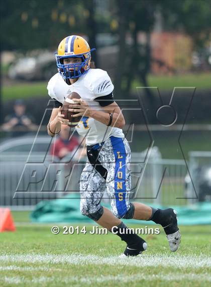 Thumbnail 2 in Lyons @ Glenbard West photogallery.