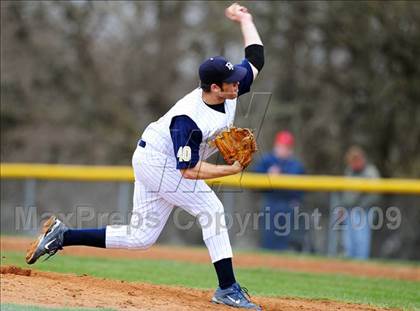 Thumbnail 2 in Hempfield @ Penn Manor photogallery.