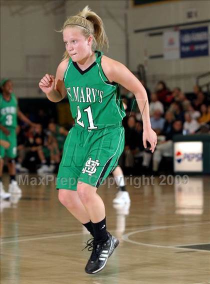 Thumbnail 3 in Sacramento vs. St. Mary's (Hoops Classic 2009) photogallery.