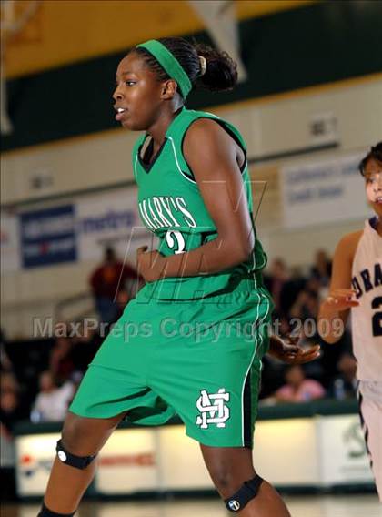 Thumbnail 2 in Sacramento vs. St. Mary's (Hoops Classic 2009) photogallery.
