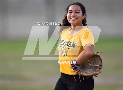 Thumbnail 1 in Millikan @ Los Alamitos photogallery.