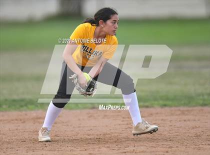 Thumbnail 2 in Millikan @ Los Alamitos photogallery.