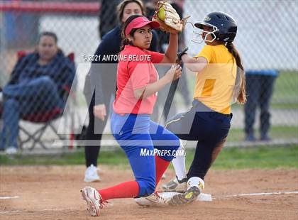 Thumbnail 1 in Millikan @ Los Alamitos photogallery.