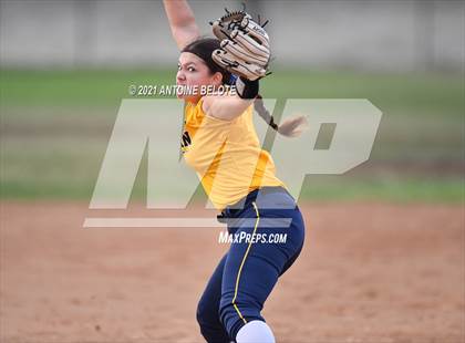 Thumbnail 3 in Millikan @ Los Alamitos photogallery.