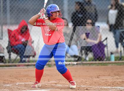 Thumbnail 2 in Millikan @ Los Alamitos photogallery.