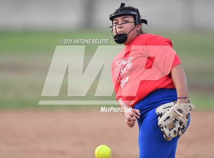 Thumbnail 2 in Millikan @ Los Alamitos photogallery.