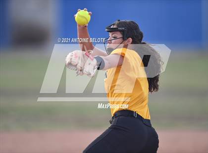 Thumbnail 3 in Millikan @ Los Alamitos photogallery.