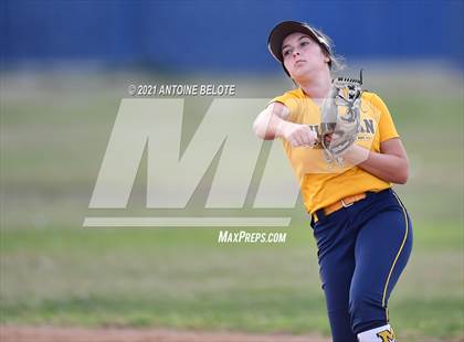 Thumbnail 2 in Millikan @ Los Alamitos photogallery.