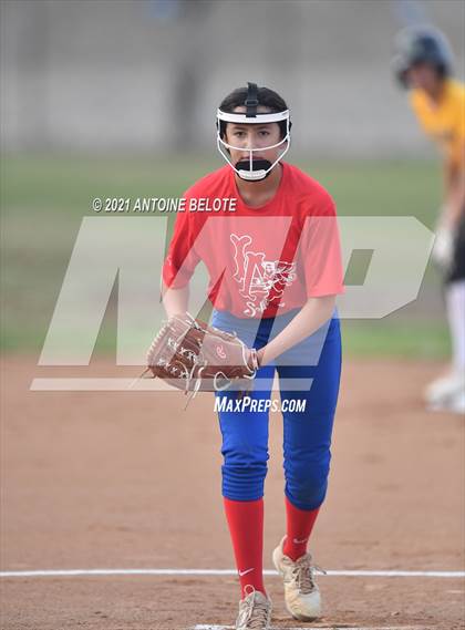 Thumbnail 1 in Millikan @ Los Alamitos photogallery.