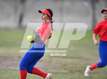 Thumbnail 2 in Millikan @ Los Alamitos photogallery.
